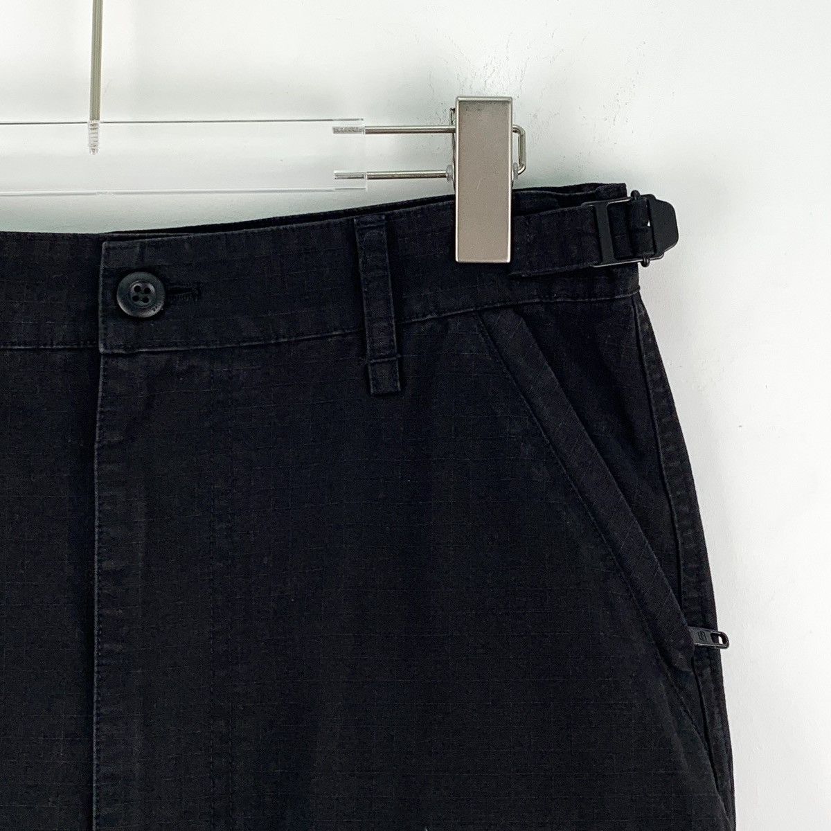 Balenciaga Balenciaga 22FW Black Cotton Cargo Mini Skirt K26WX Size 26" / US 2 / IT 38 - 3 Thumbnail
