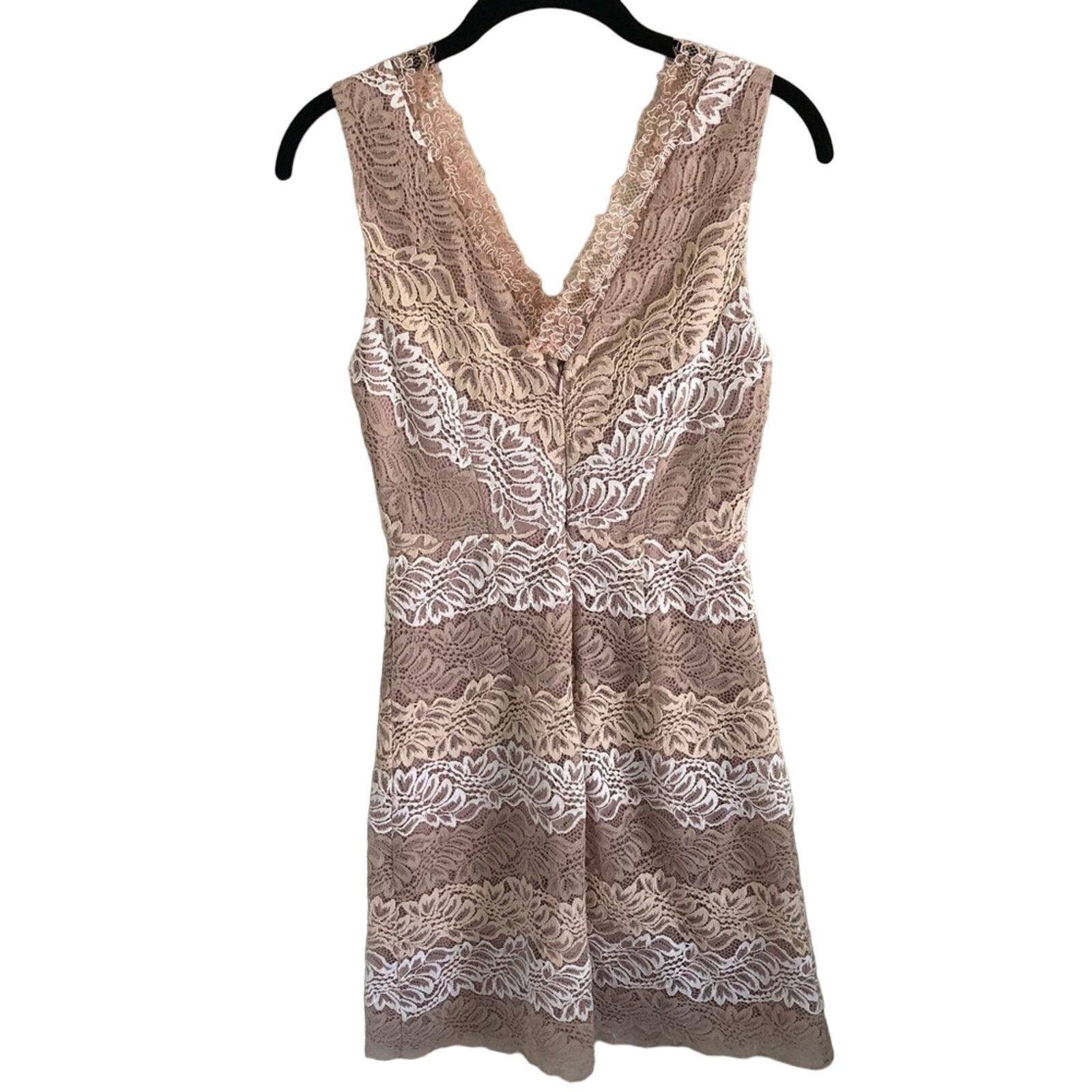 Nordstrom Lulus lace Vneck Dress Wedding Cocktail Size XS / US 0-2 / IT 36-38 - 5 Thumbnail
