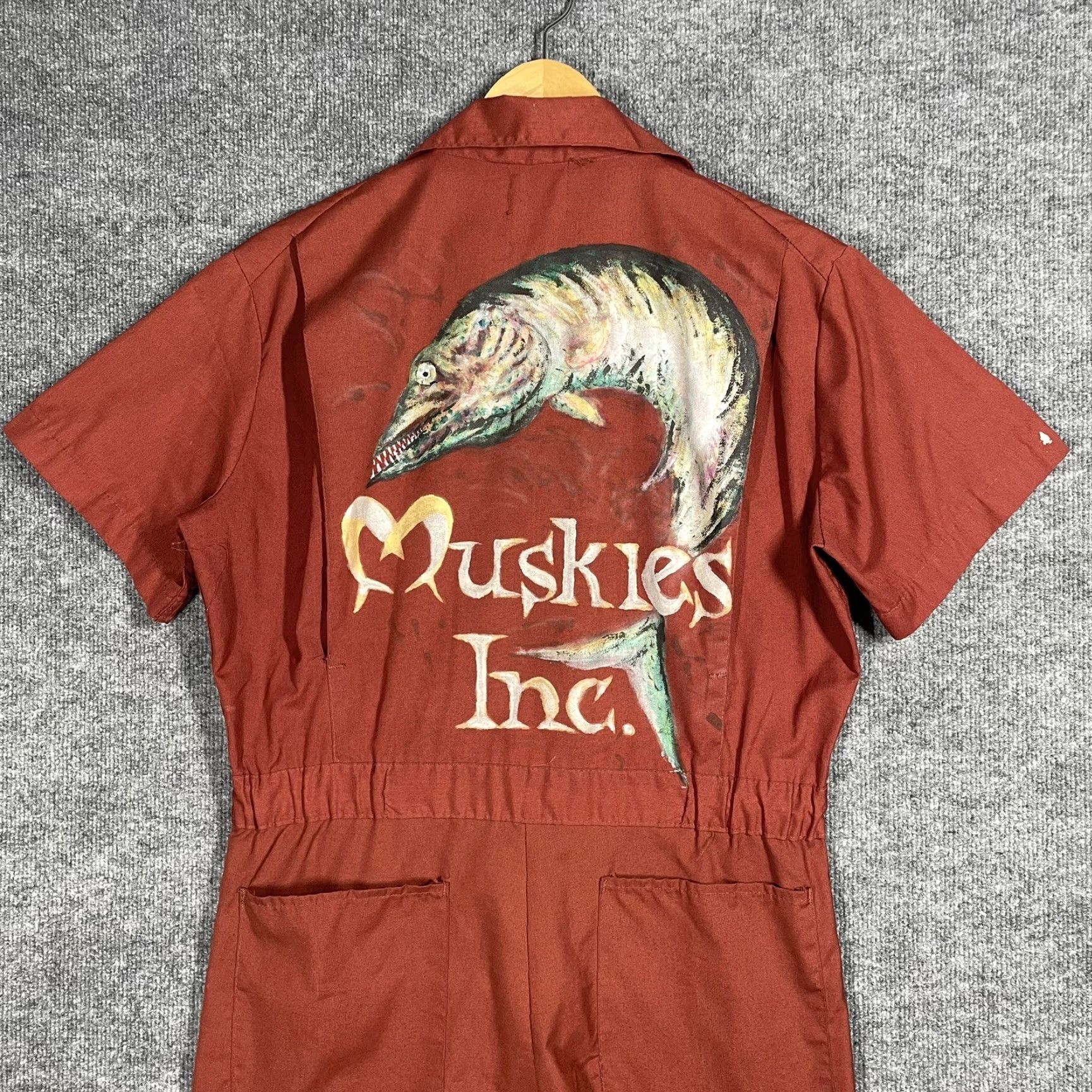 Dickies VINTAGE Dickies Coveralls 70s Muskies Inc Hand Painted Advertising Sign Size M Size US 31 - 2 Thumbnail