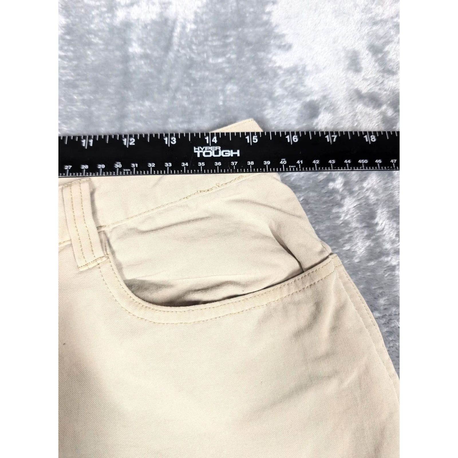 Patagonia Patagonia Cargo Pants Mens 30x32 Khaki Beige Outdoor Hiking Workwear Utility Pants Beige/Khaki Cargo with Pockets Size US 30 / EU 46 - 2 Thumbnail