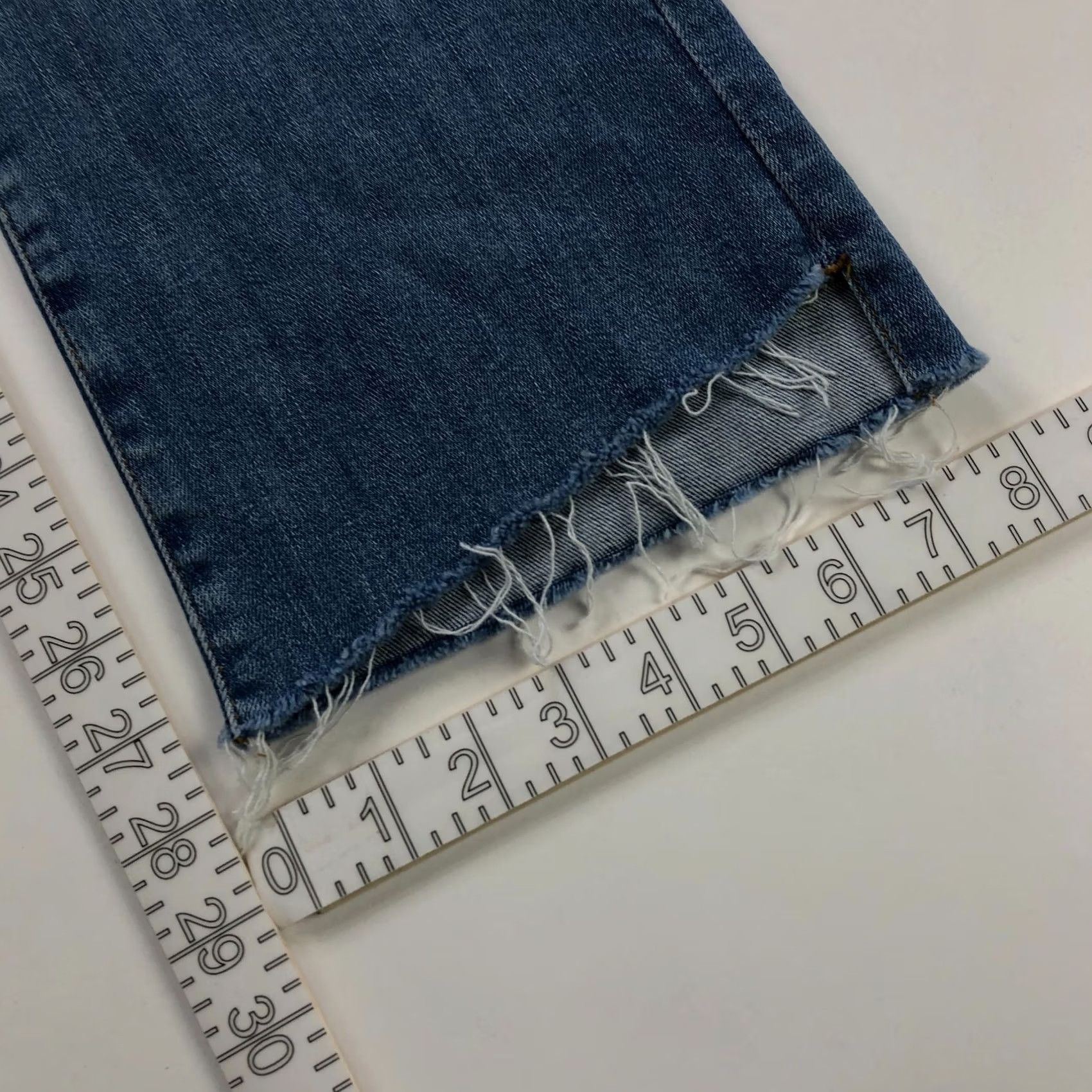 Frame FRAME Jeans Womens 27 Blue Crop Mini Boot Fits 26W 27L Mid Rise Denim Raw Hem Size 27" / US 4 / IT 40 - 4 Thumbnail