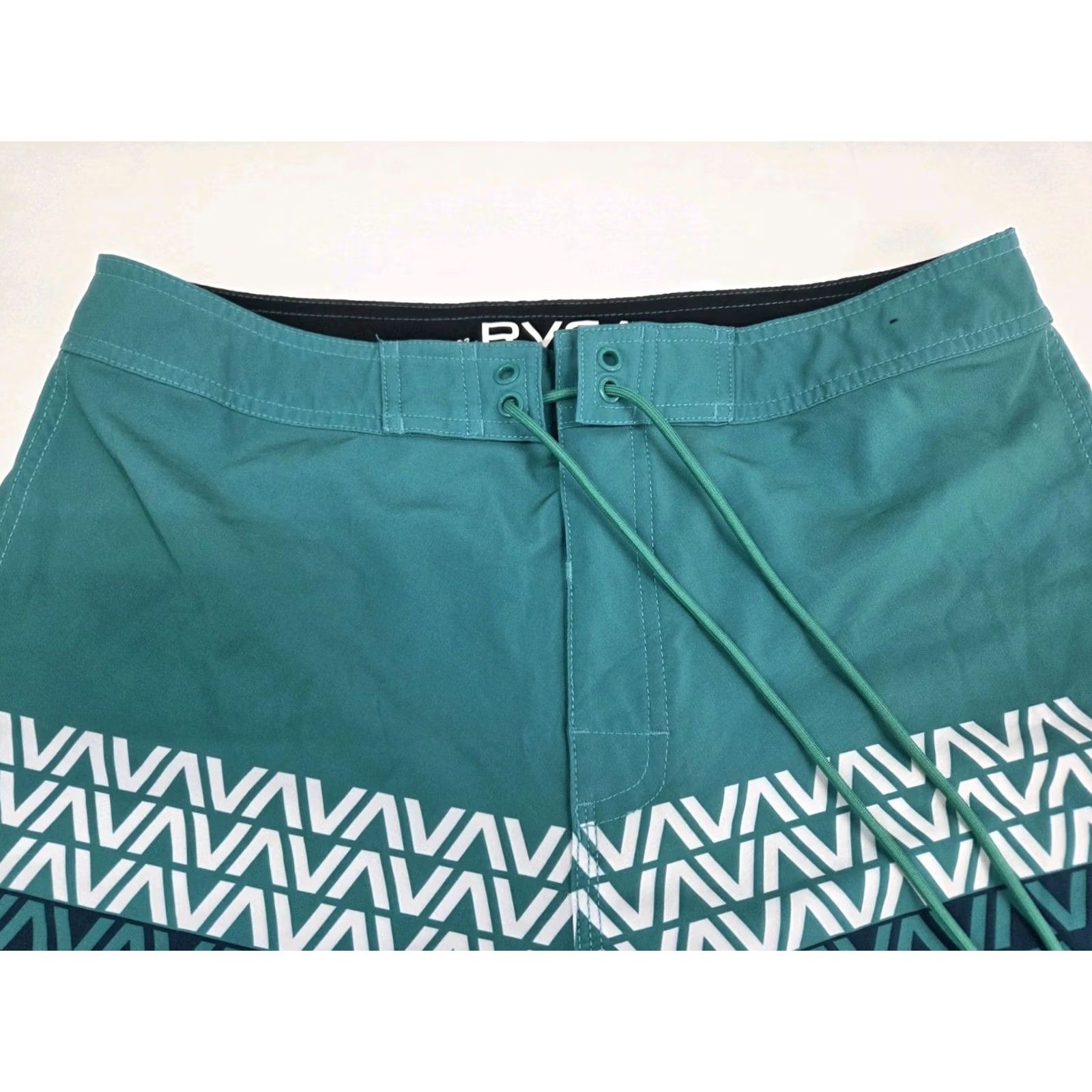 RVCA RVCA Mens Boardshorts Colorblock Back Pocket Drawstring 33 Multicolor Beach Surfing Mens Size ONE SIZE - 3 Thumbnail