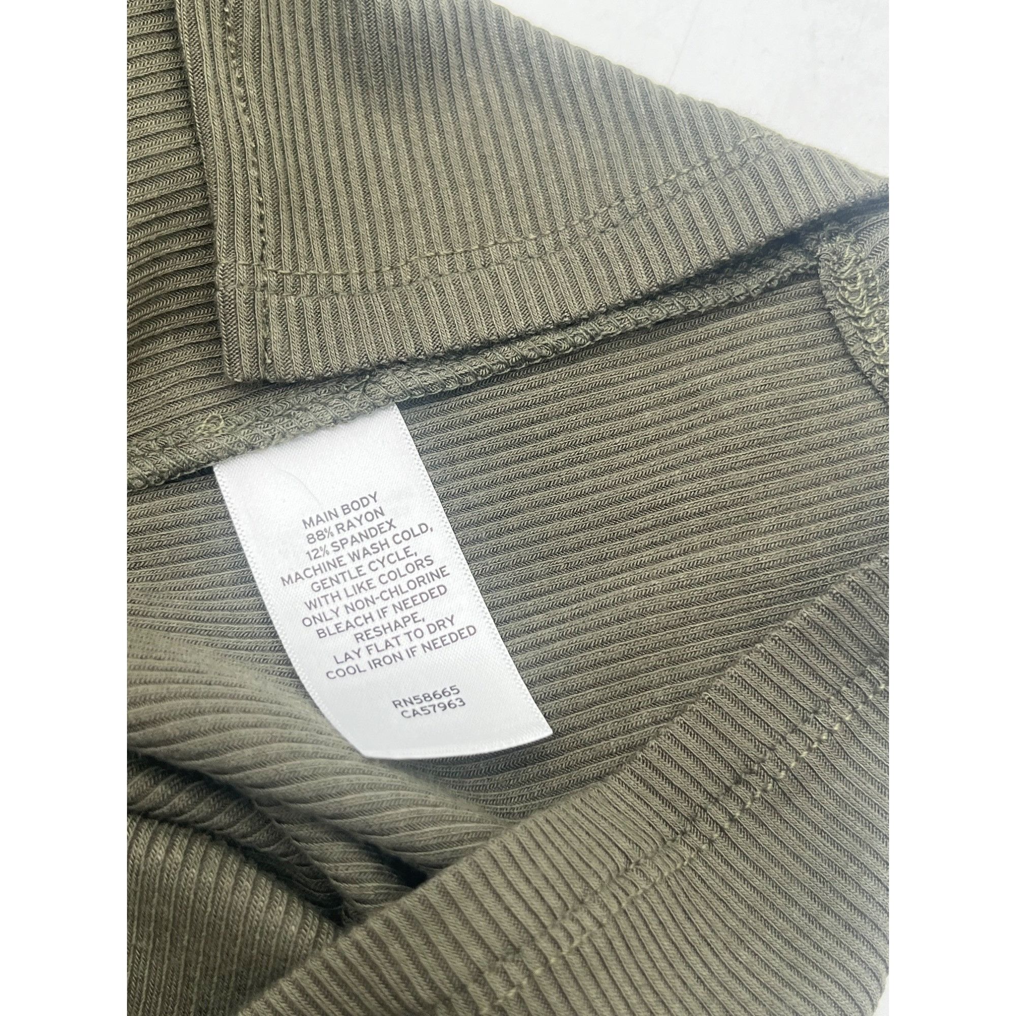 BP. BP. Front Slit Rib T-Shirt Dress in Olive Sarma, Sz. XS Size XS / US 0-2 / IT 36-38 - 9 Thumbnail