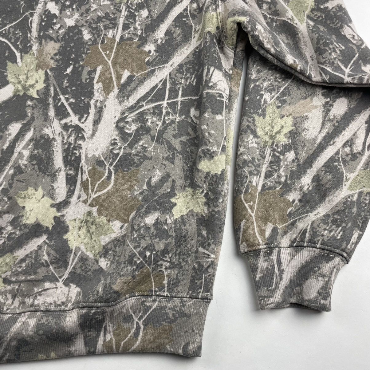 Formula 1 Formula 1 Hoodie Men Size XL Racing Sweater Camo Chenille Size US XL / EU 56 / 4 - 12 Thumbnail