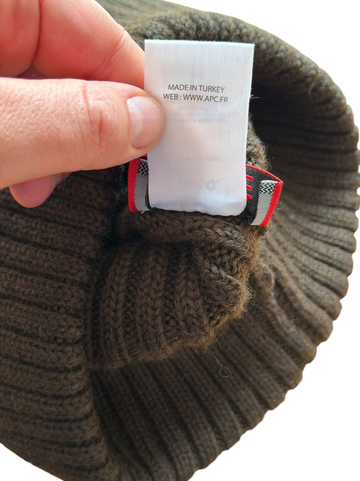 A.P.C. × Kanye West *RARE* KANYE WEST YE X APC PARIS AK BEANIE ARMY Size ONE SIZE - 5 Thumbnail