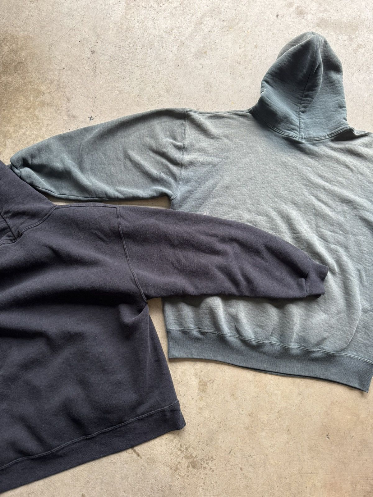 Akimbo Club × Russell Athletic × Vintage Vintage 90s Russell Athletic Blank Faded Green Hoodie Size US XL / EU 56 / 4 - 2 Thumbnail
