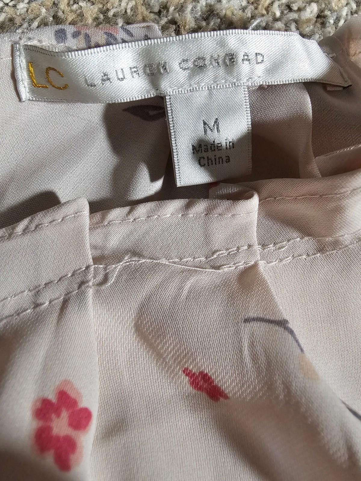 Other LC Lauren Conrad White Blouse Pink Floral Blouse Size M / US 6-8 / IT 42-44 - 3 Thumbnail