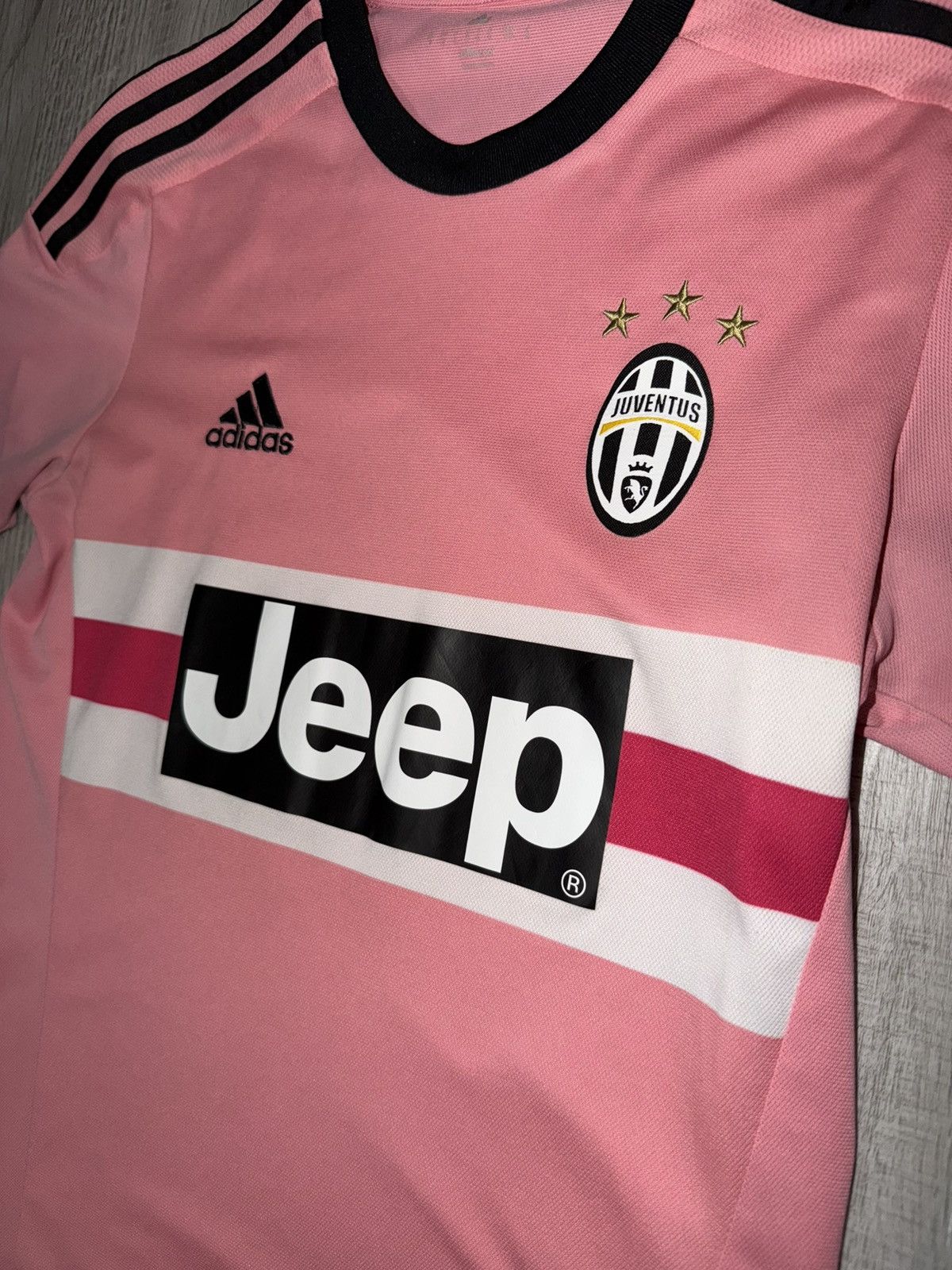 Adidas Adidas Juventus 15/16 Jersey Size US S / EU 44-46 / 1 - 2 Thumbnail