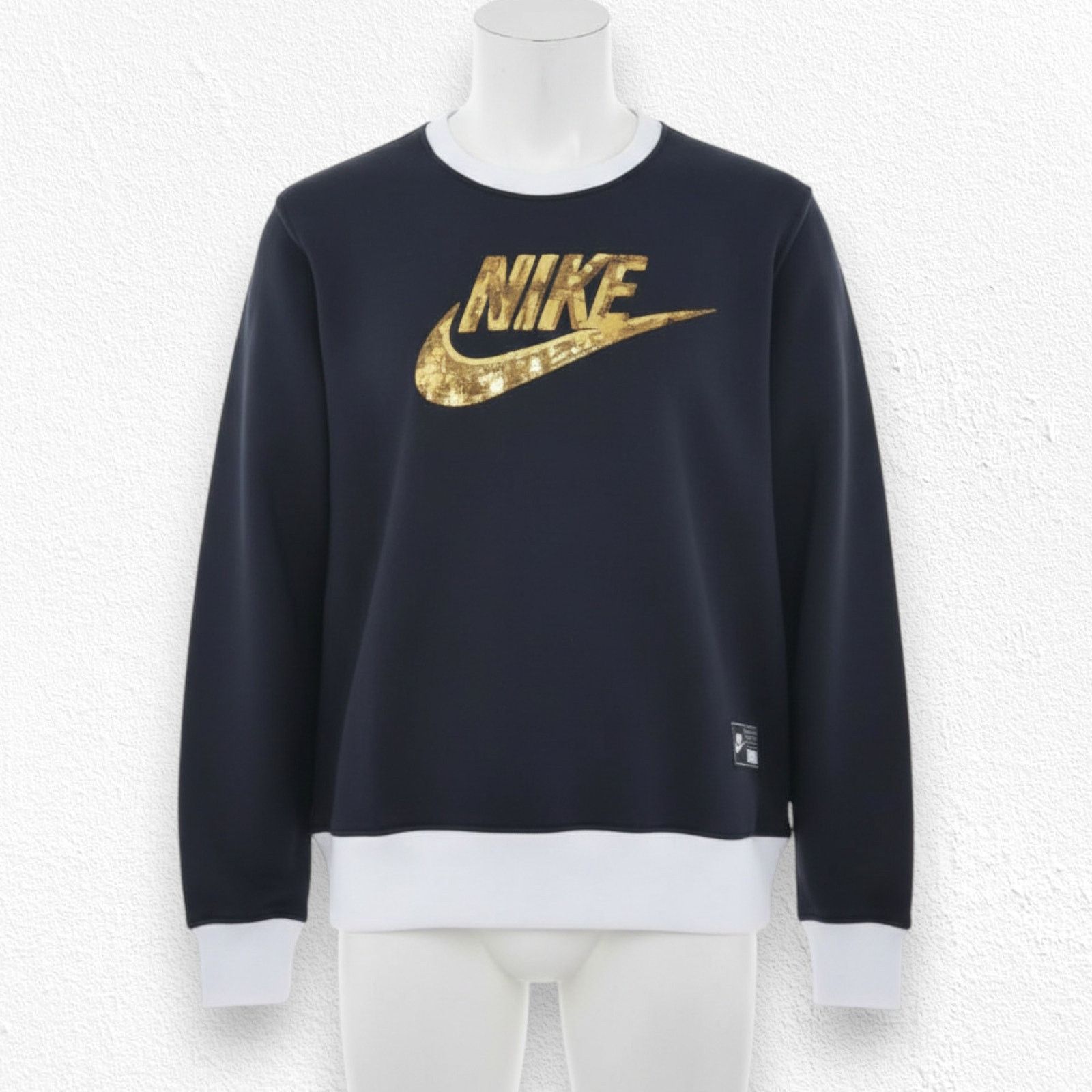 Nike Nike Black Gold Sequin Logo Crewneck Sweatshirt Size Medium Size M / US 6-8 / IT 42-44 - 9 Thumbnail