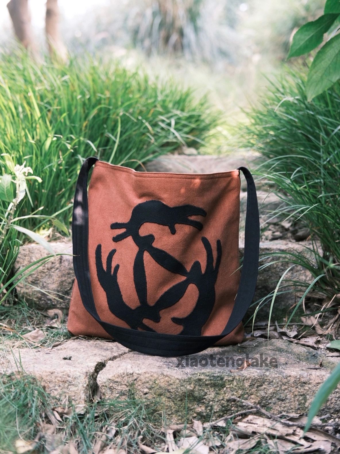 unisex pattern graphic mountain shoulder messenger bag