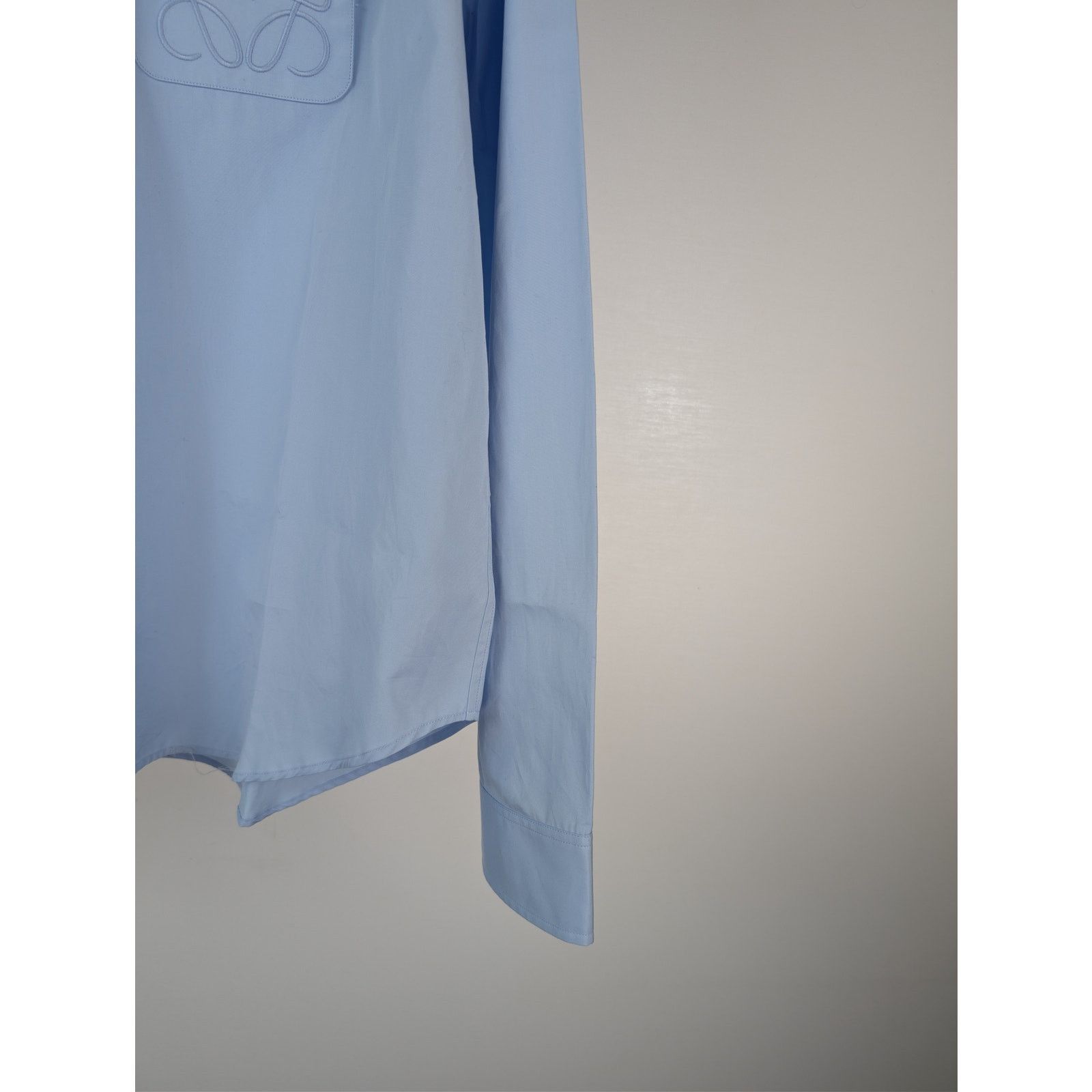 Loewe o1rshd1 Anagram Debossed Shirt in Light Blue Size US M / EU 48-50 / 2 - 6 Thumbnail