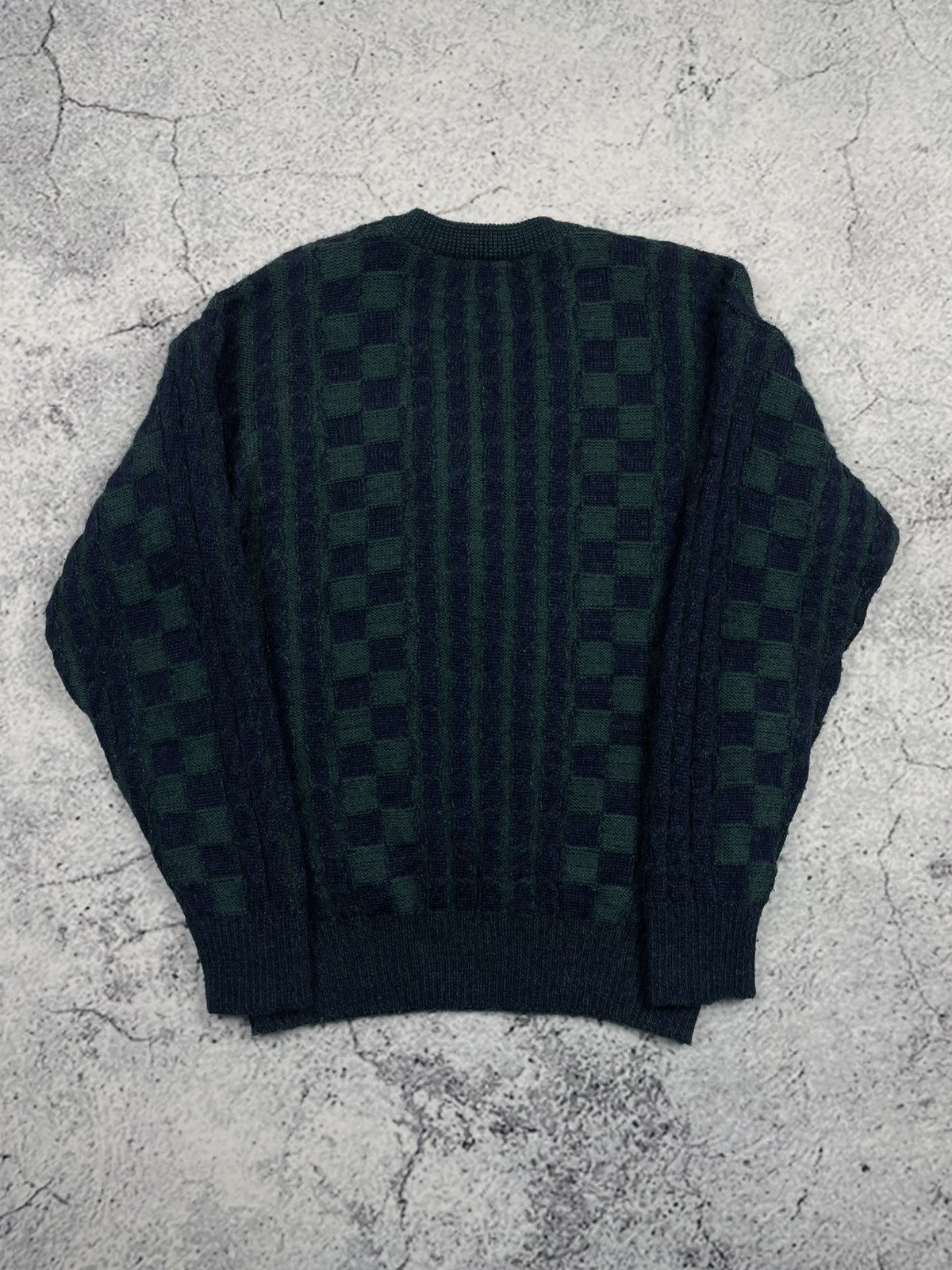 Lacoste Vintage 90s Lacoste S V-Neck Sweater – Cozy, Checked Size US S / EU 44-46 / 1 - 2 Thumbnail