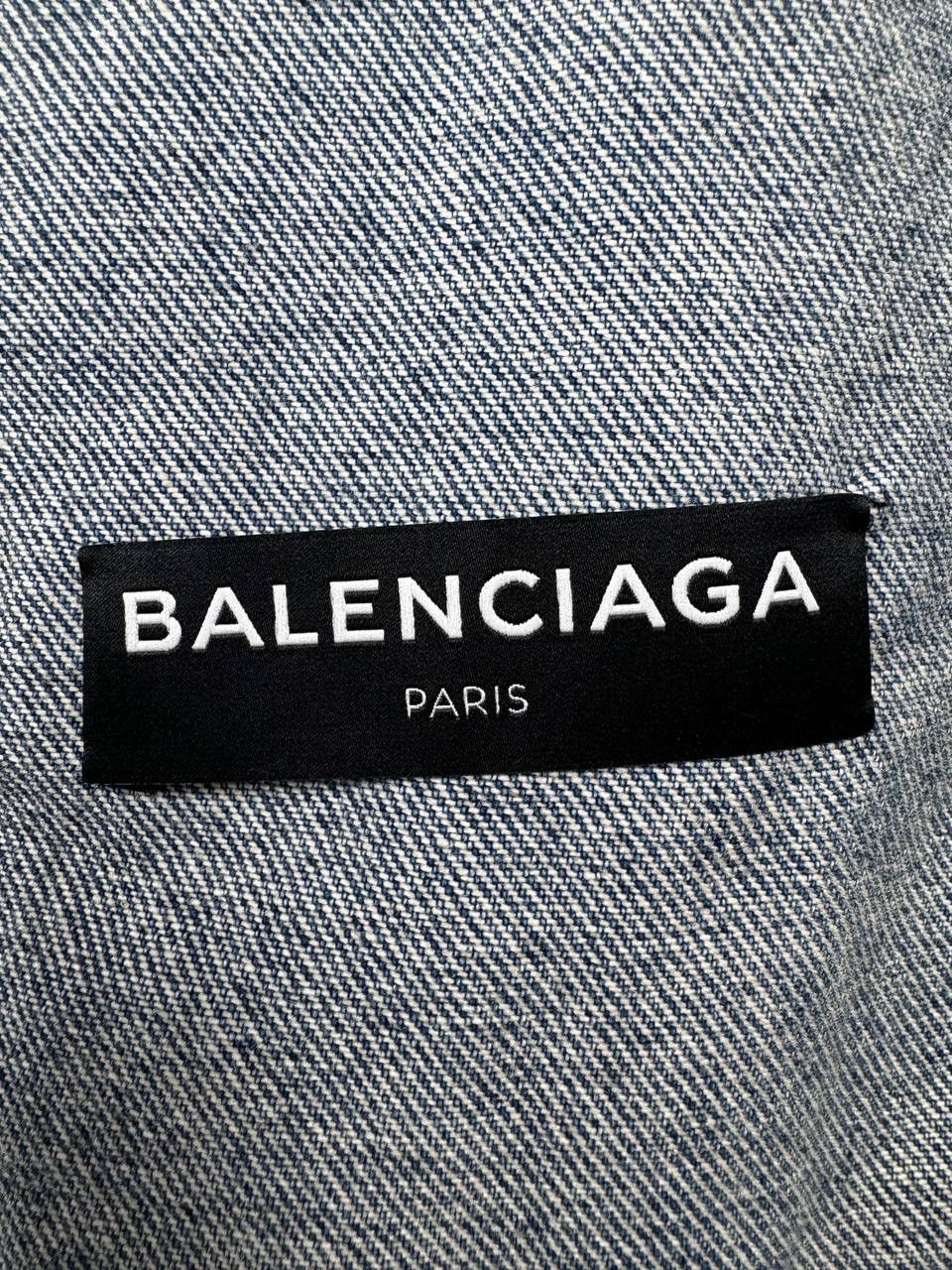 Balenciaga Balenciaga Campaign Distressed Denim Jacket Size US M / EU 48-50 / 2 - 9 Thumbnail