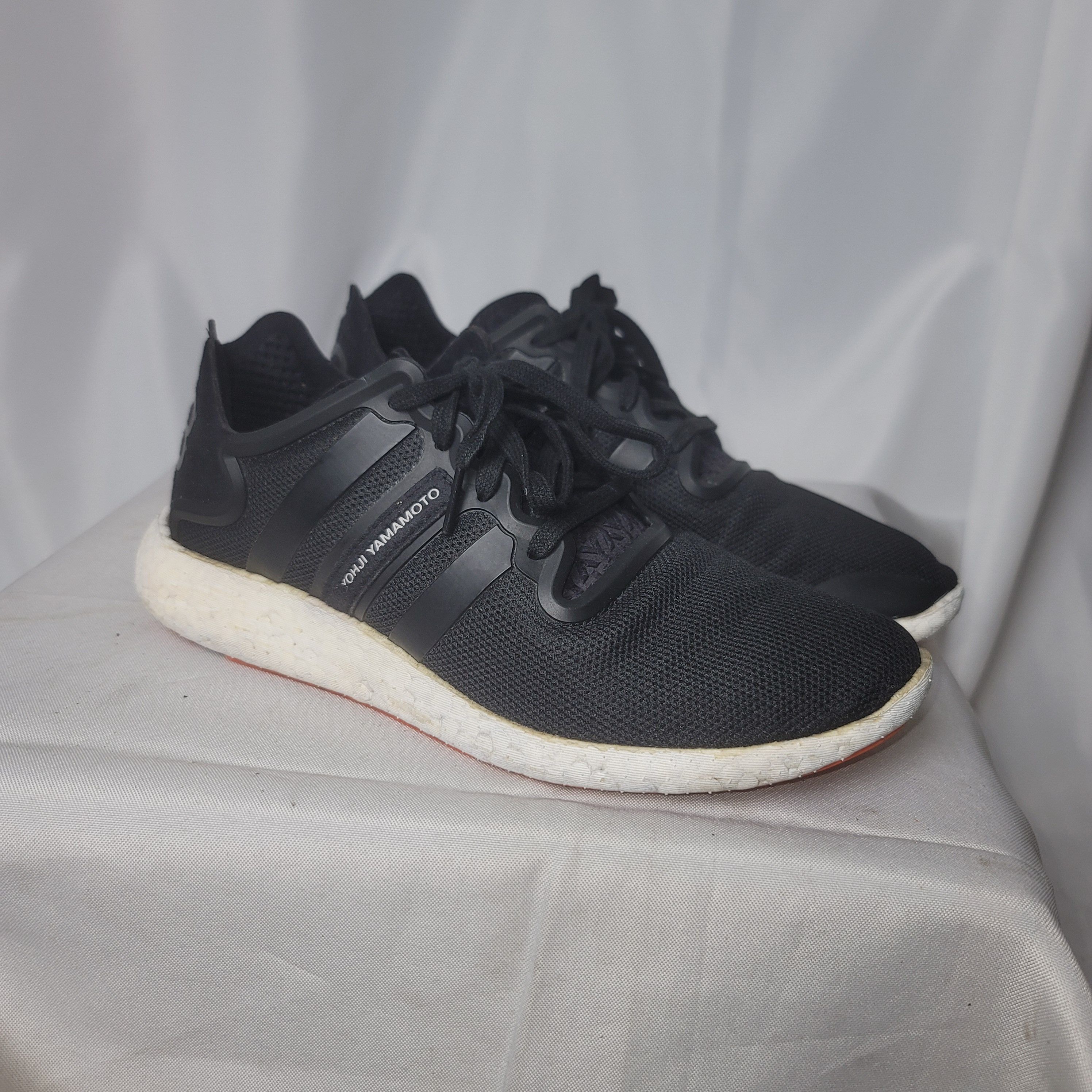 Y-3 × Yohji Yamamoto Adidas Y-3 Yohji Yamamoto Pure Boost Size US 8 / EU 41 - 2 Thumbnail