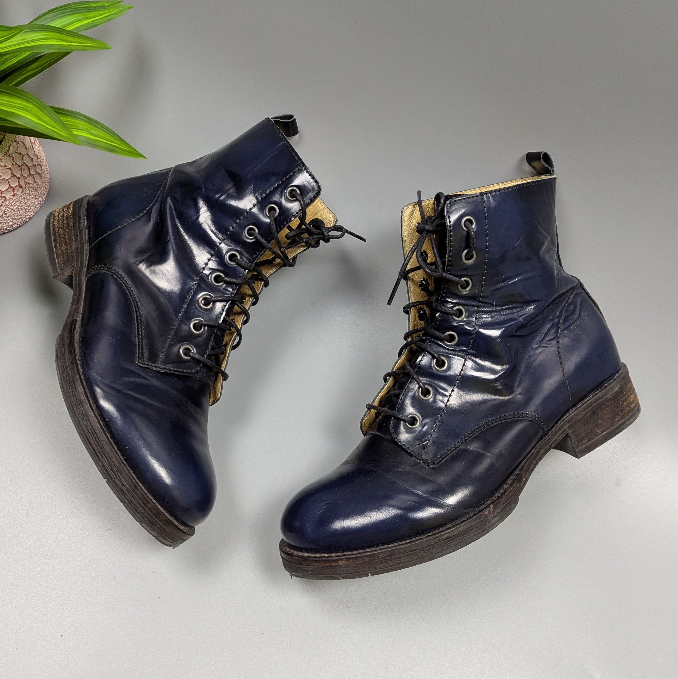 Vintage BRAKO Anatomic Navy Blue Patent Leather Lace-Up Boots Size US 9 / IT 39 - 2 Thumbnail