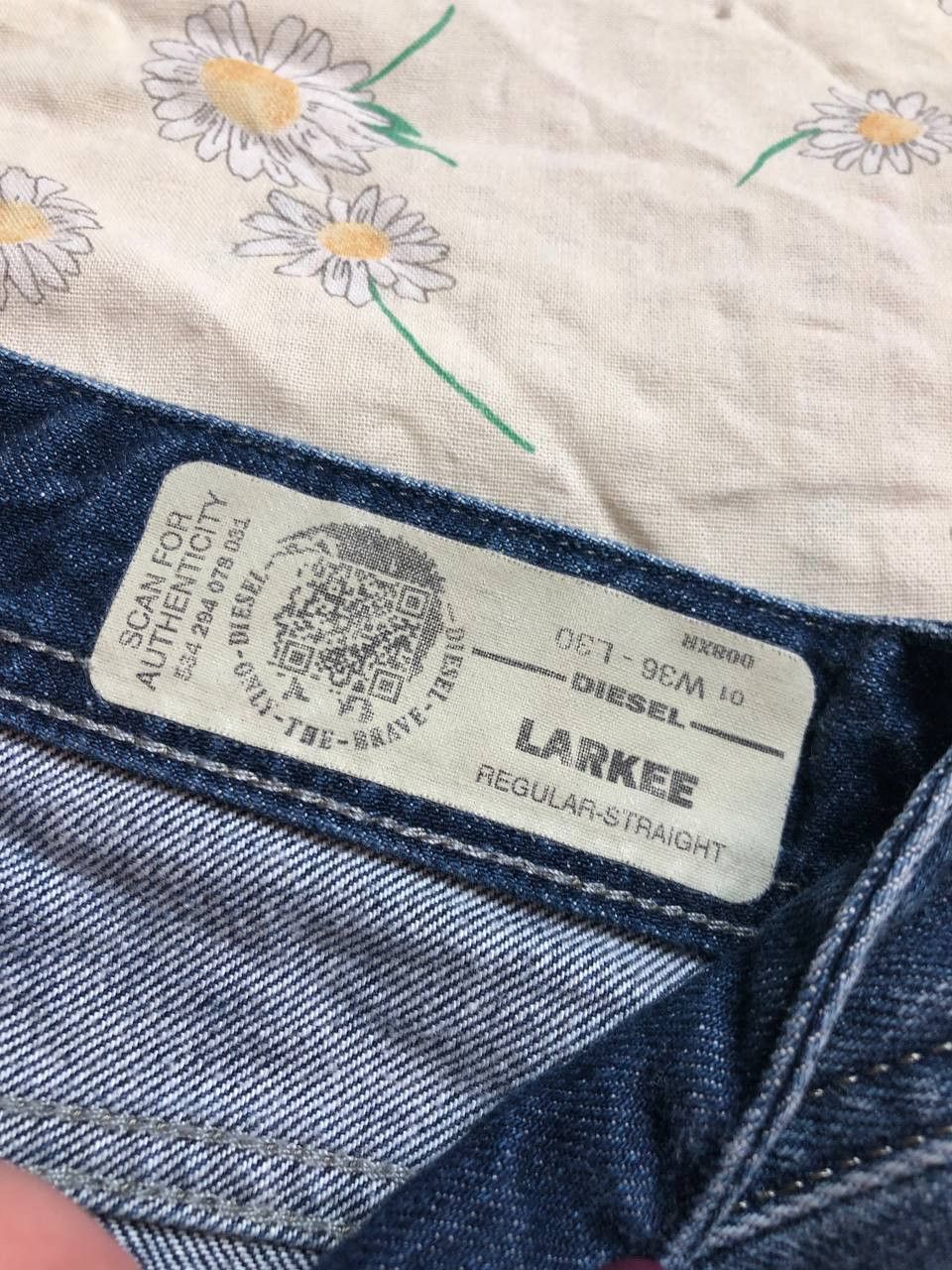 Diesel Diesel Larkee Regular Straight Button Fly Short Jeans Mens Size US 36 / EU 52 - 11 Thumbnail