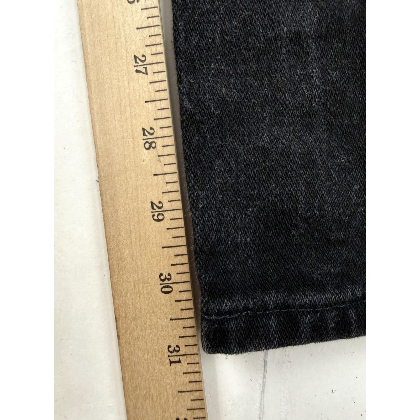 Wrangler Wrangler Jeans Mens 33x31 Black Dark Wash Regular Straight Denim Pants 5 Pocket Size US 33 - 5 Thumbnail