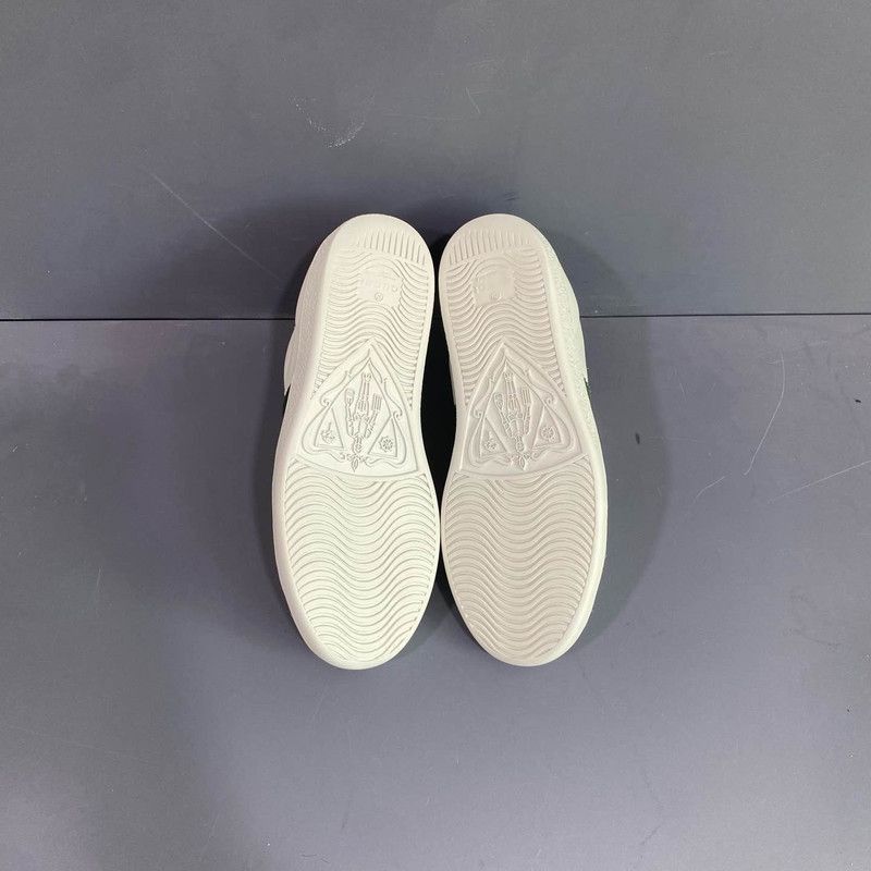 Gucci Gucci ACE Embroidered Fashion Sneakers for Women -2508 Size US 5 / IT 35 - 4 Thumbnail
