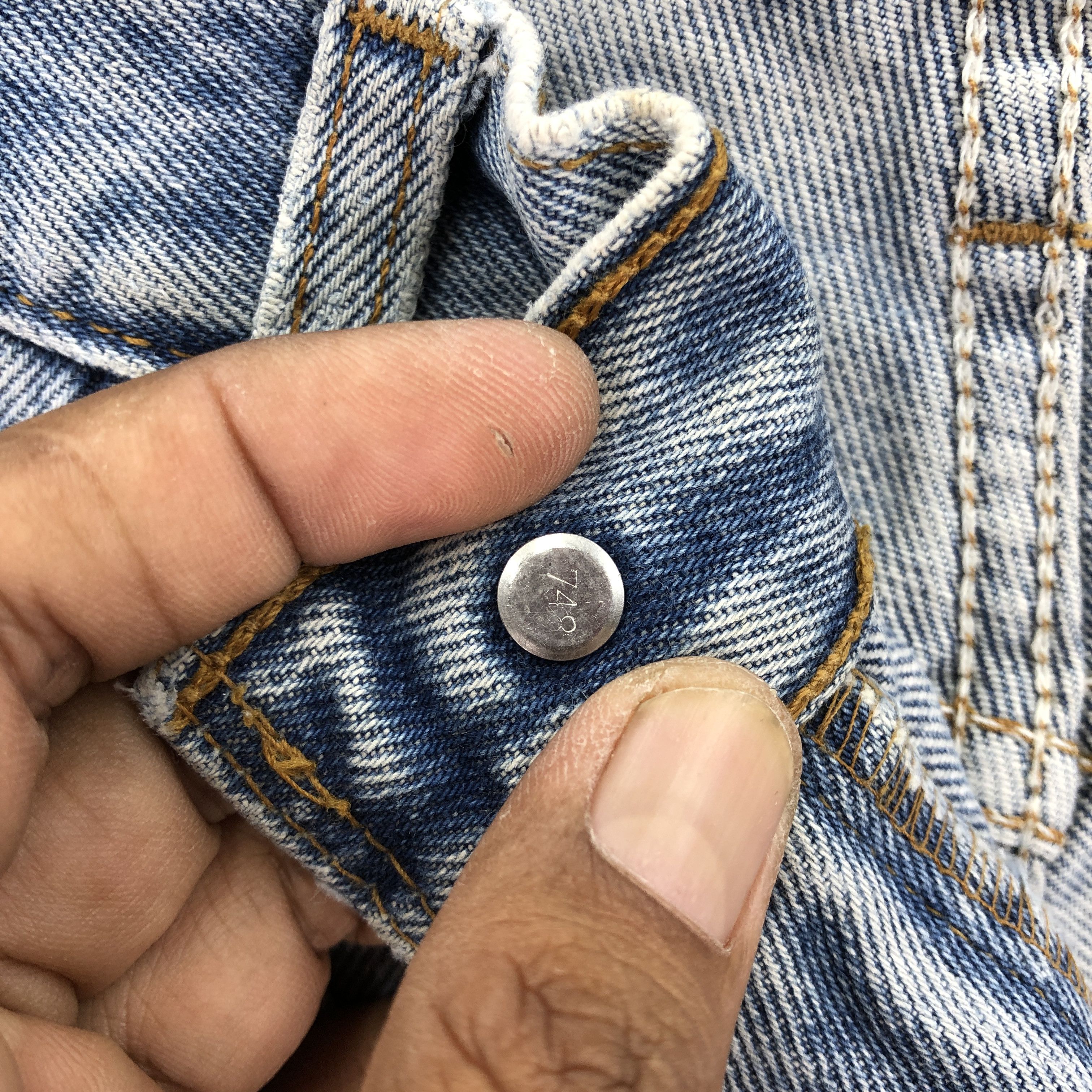 Levi's Vintage Levis 505 Distressed Jeans Levi's Faded Wash Denim Size US 30 / EU 46 - 7 Thumbnail