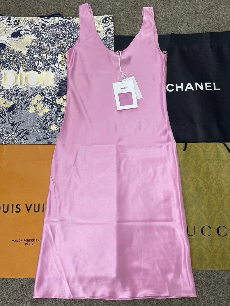 Chanel Chanel 23P Pink Silk Satin Dress Size US M / EU 48-50 / 2 - 1 Thumbnail