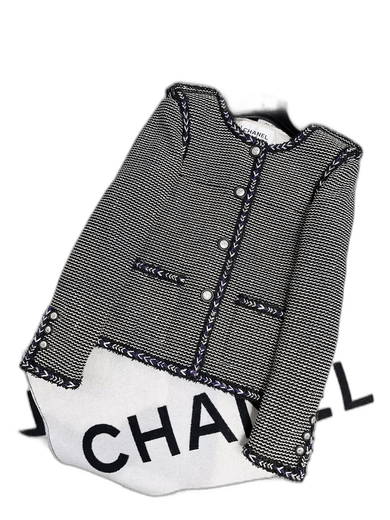 Chanel Chanel Classic Tweed Jacket with Colorful Details Size S / US 4 / IT 40 - 1 Thumbnail