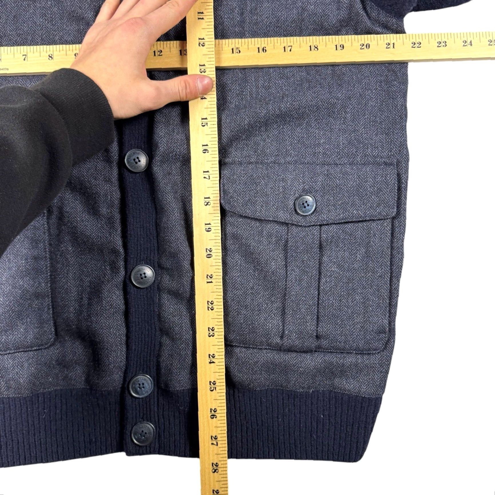 Vintage VINTAGE Alan Paine Cardigan Men 44 Herringbone Wool Tweed Mock Neck Elbow Patch Tweed Heavyweight Pockets Blue Wool/Grey University Retro Dad Mens Size US XXL / EU 58 / 5 - 5 Thumbnail