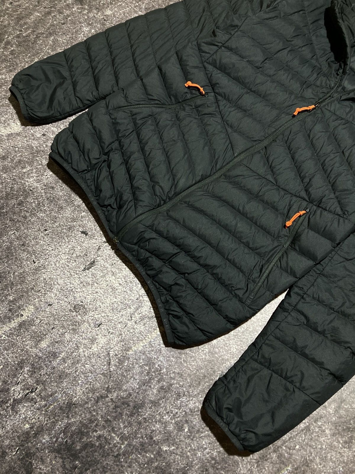 SALEWA Brenta Down Hooded Jacket Black Alpine Outdoor