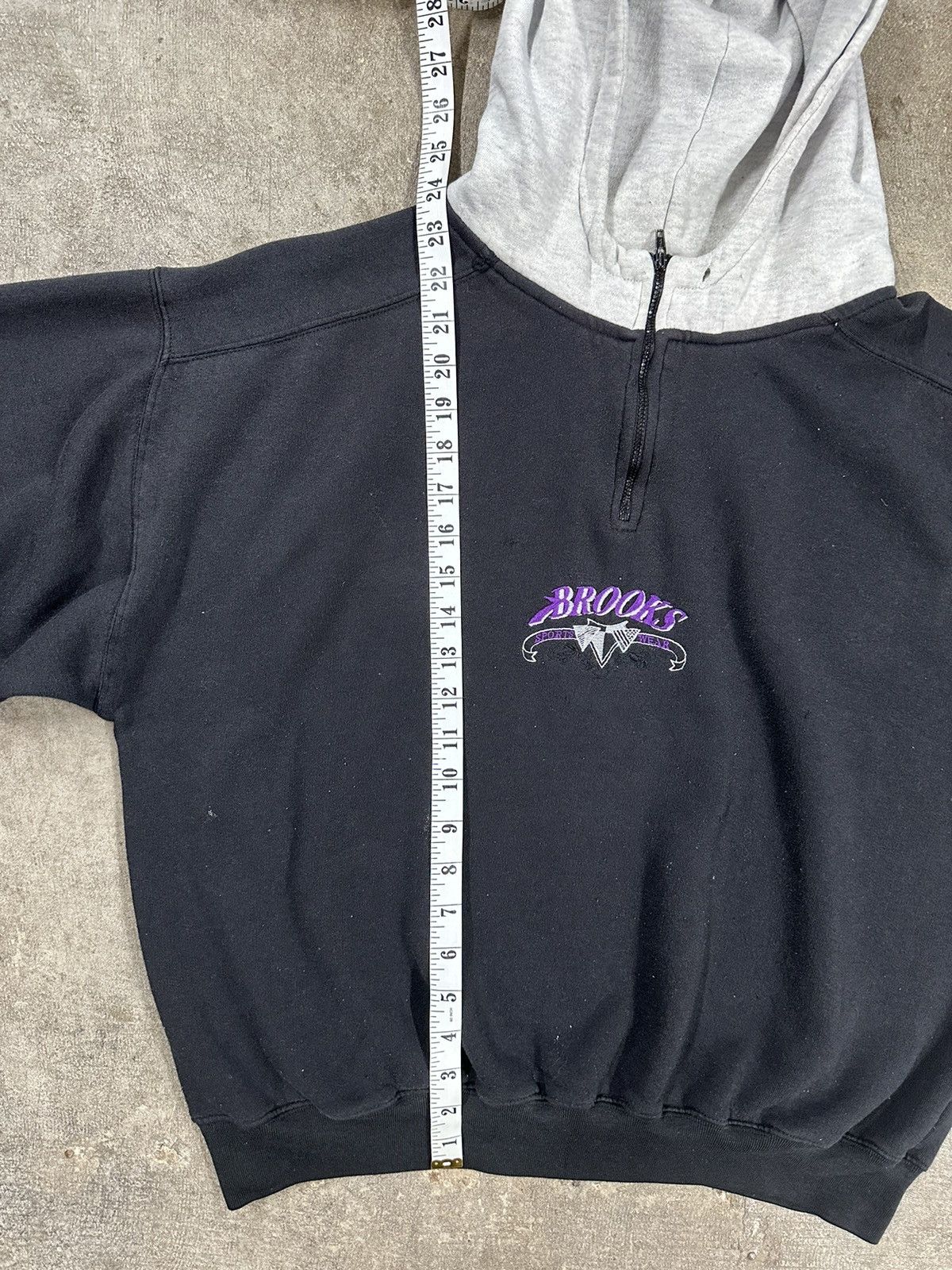 Brooks Vintage 90s Brooks Sports Embroidered Hoodie Size US S / EU 44-46 / 1 - 10 Thumbnail