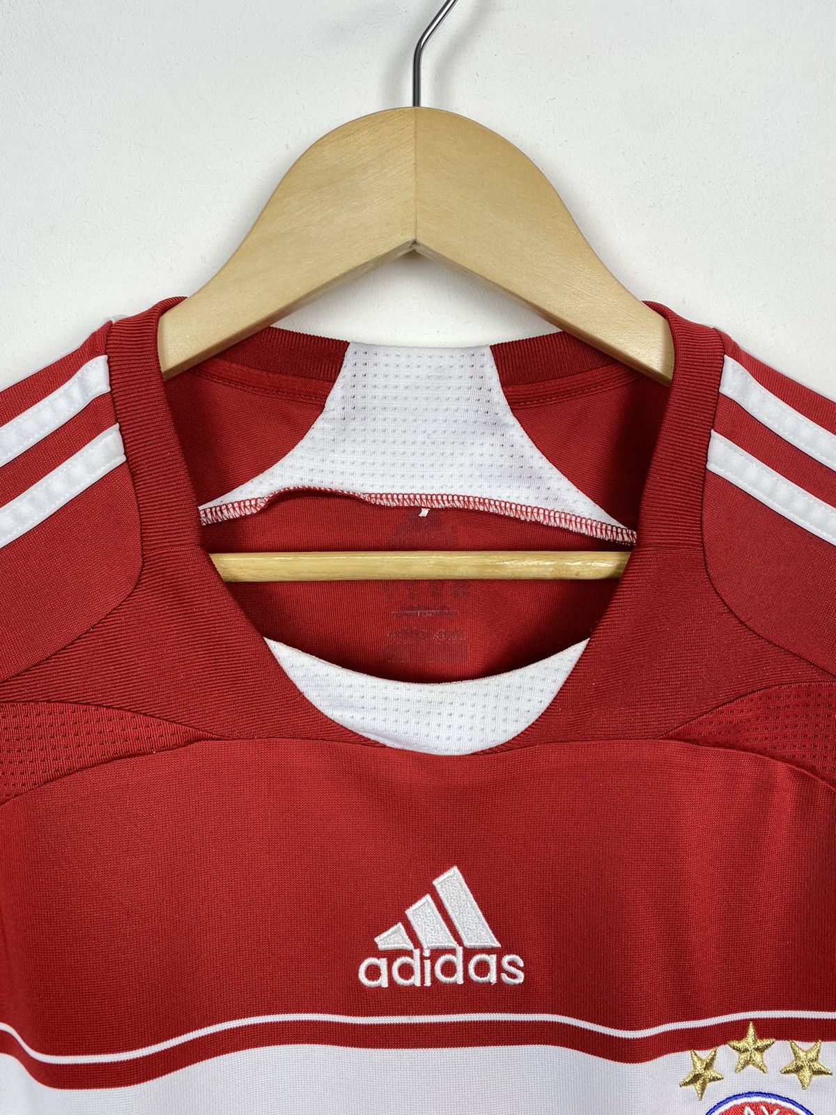 Vintage Vintage FC Bayern Munchen Soccer Jersey T-shirt Ribery Top Size US XXL / EU 58 / 5 - 7 Thumbnail