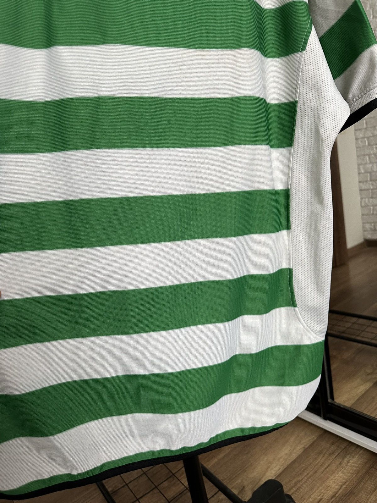 Umbro 2002/2003 Umbro Celtic FC Soccer Jersey T-Shirt Vintage Size US XL / EU 56 / 4 - 17 Thumbnail