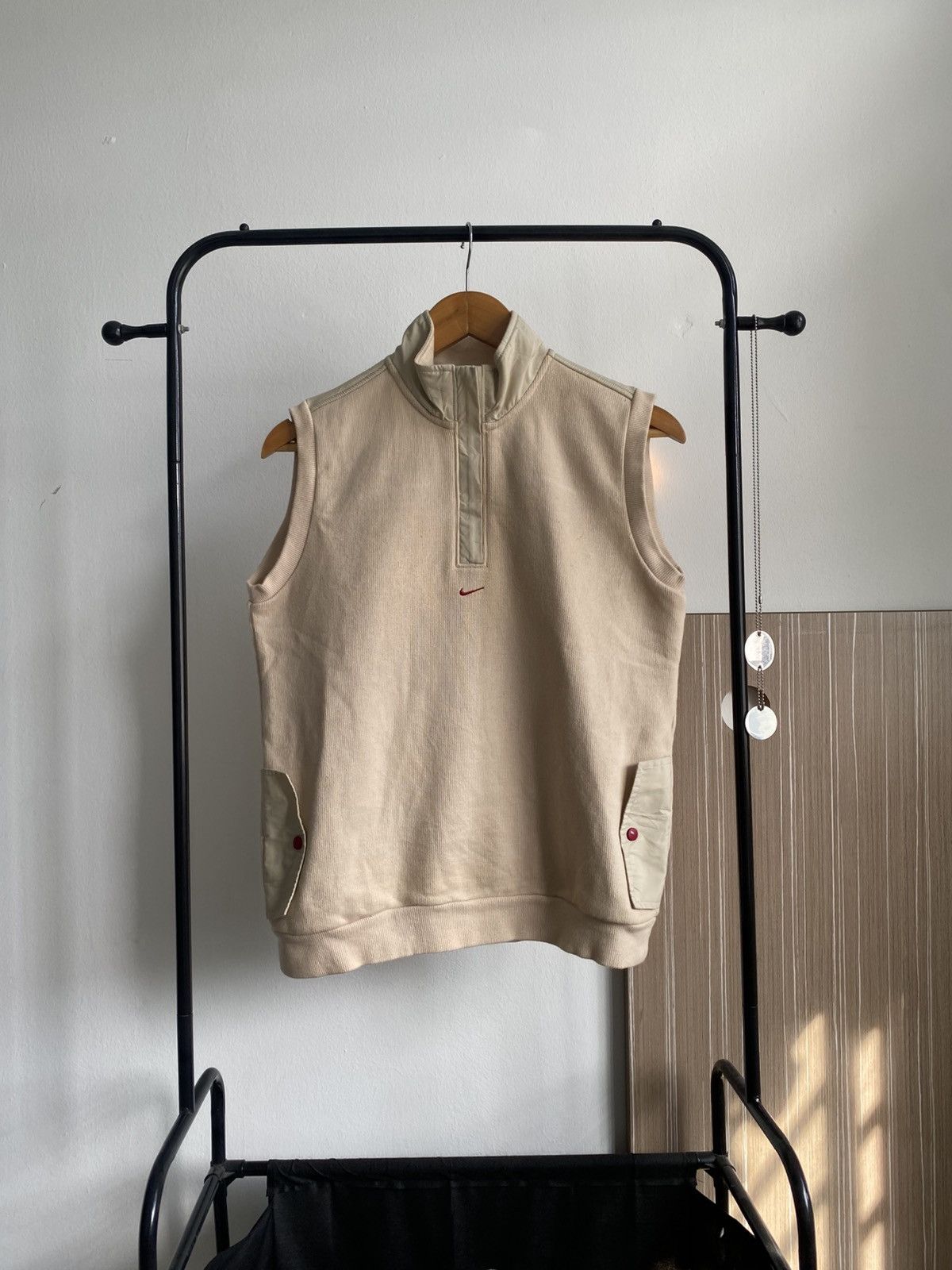 Nike NIKE Vest Centre Beige Y2K Size US S / EU 44-46 / 1 - 2 Thumbnail