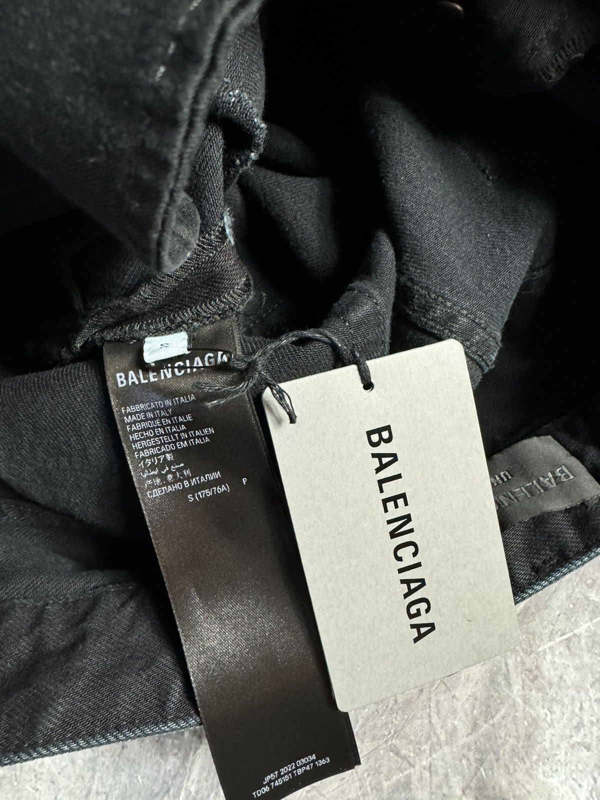 Balenciaga Balenciaga Destroyed Dirty Denim Jeans in Black Size US 30 / EU 46 - 13 Thumbnail