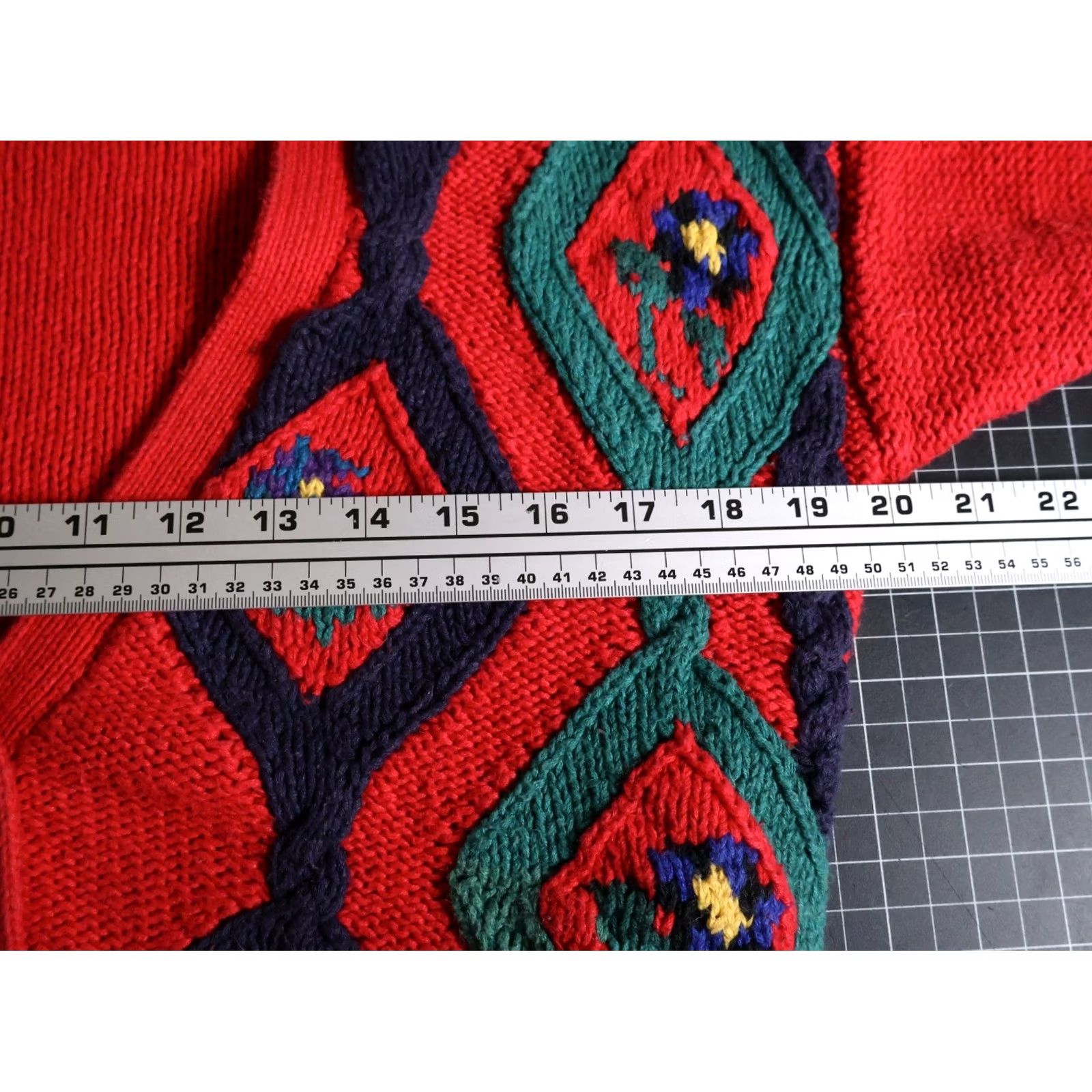 Vintage VINTAGE 90s Floral Cardigan Women's Small Red Chunky Knit Sweater JL Plum Crew Neck Long Sleeve Embroidered Size S / US 4 / IT 40 - 5 Thumbnail