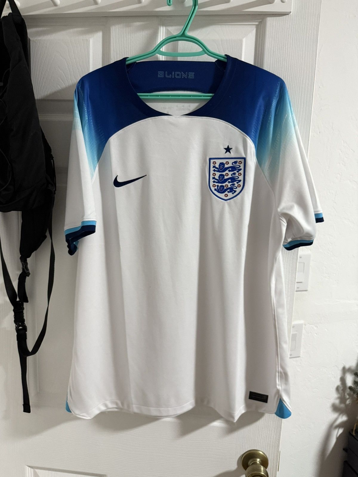 Nike NIKE ENGLAND HOME JERSEY WORLD CUP 2022 Size US XL / EU 56 / 4 - 1 Thumbnail