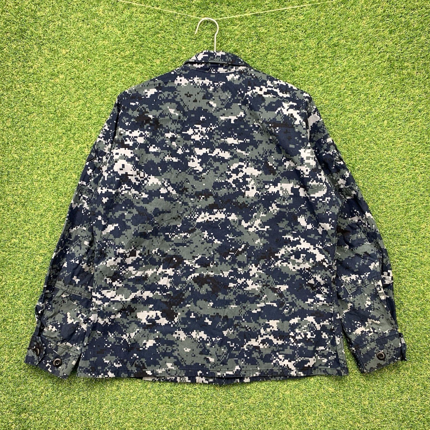 Vintage VINTAGE US Navy Jacket Blue Camouflage 39 Short Regular Jacket Shirt Lightweight Nylon Canvas Military Jacket Mens Regular 90s Army Size US M / EU 48-50 / 2 - 2 Thumbnail