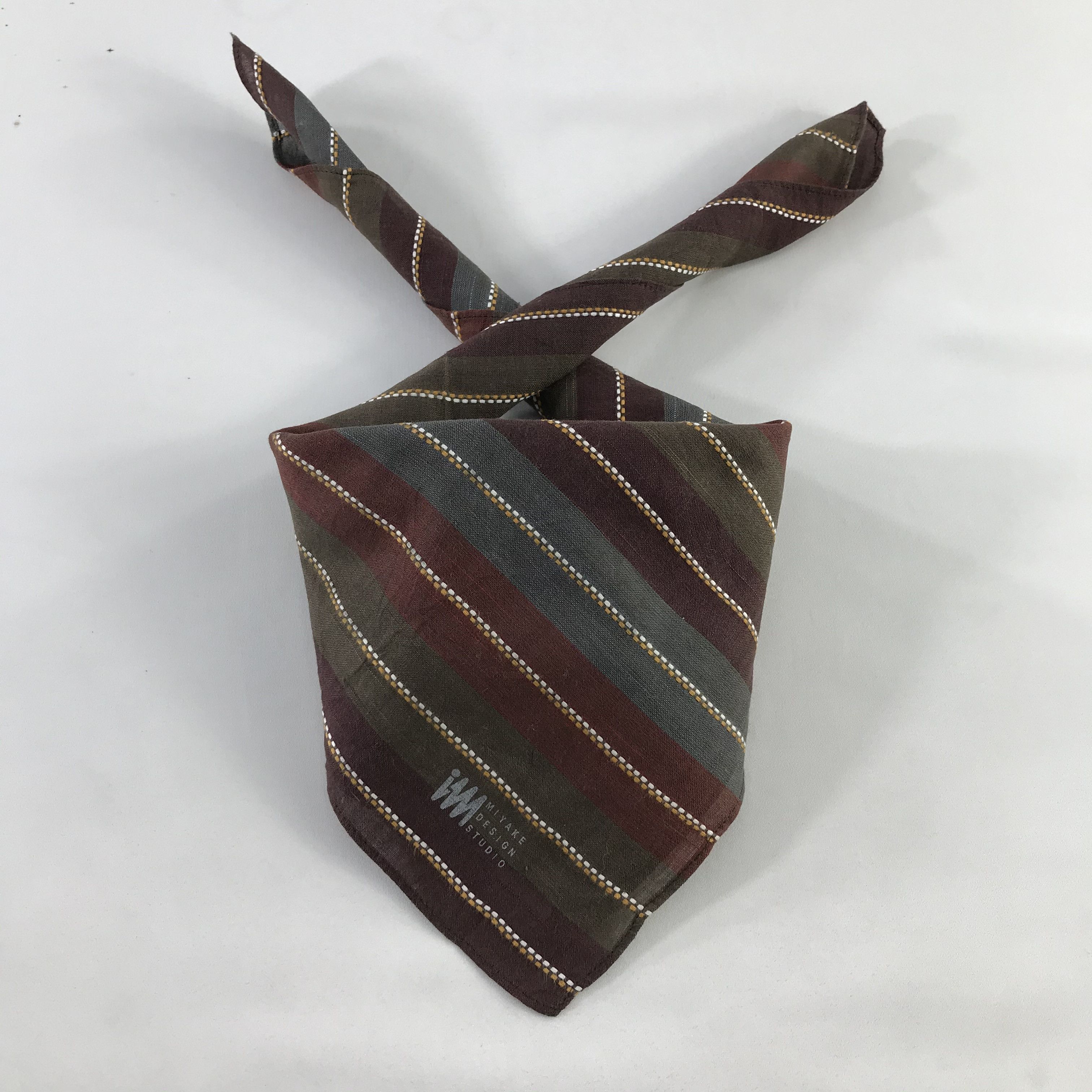 Issey Miyake Issey Miyake Bandana / Handkerchief / Neckerchief - S401 Size ONE SIZE - 3 Thumbnail