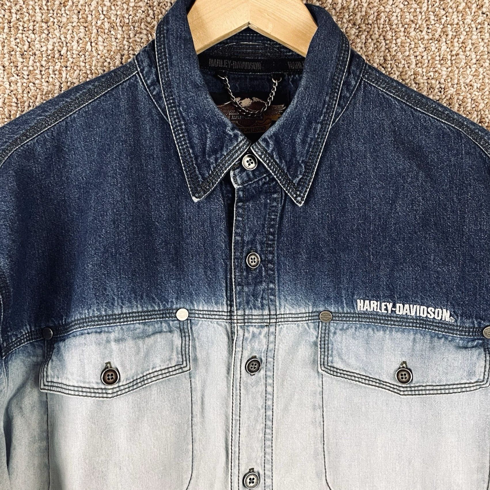 Harley Davidson VINTAGE Harley-Davidson Denim Button-Up Shirt Mens Large Blue 90s Ombré T738 Size US L / EU 52-54 / 3 - 3 Thumbnail
