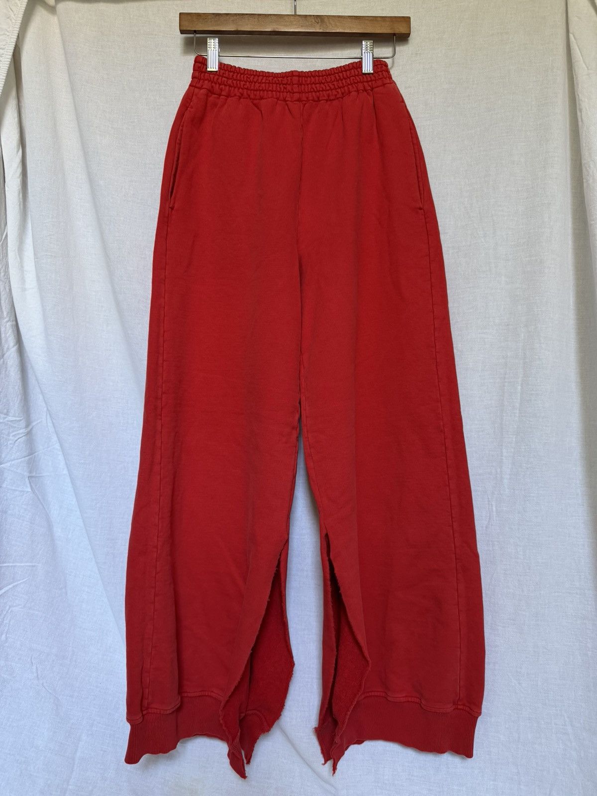 MM6 SSENSE Exclusive Red Lounge Pants Size US 28 / EU 44 - 1 Thumbnail