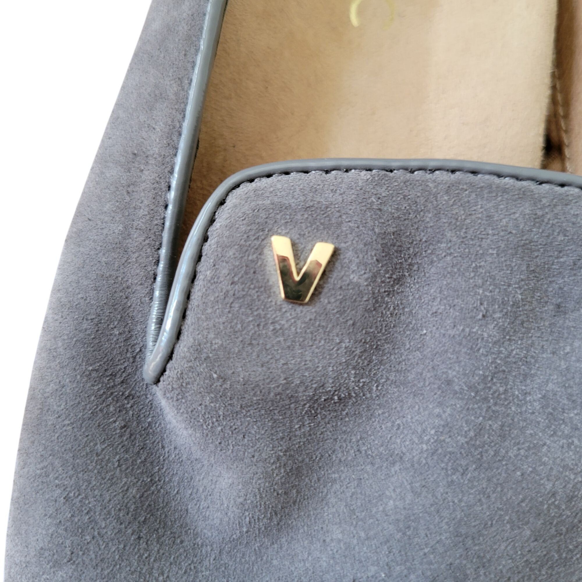 Vionic Vionic Leather Suede Gray Loafers 6 Slip On Comfort CARNEGIE Size US 6 / IT 36 - 9 Thumbnail