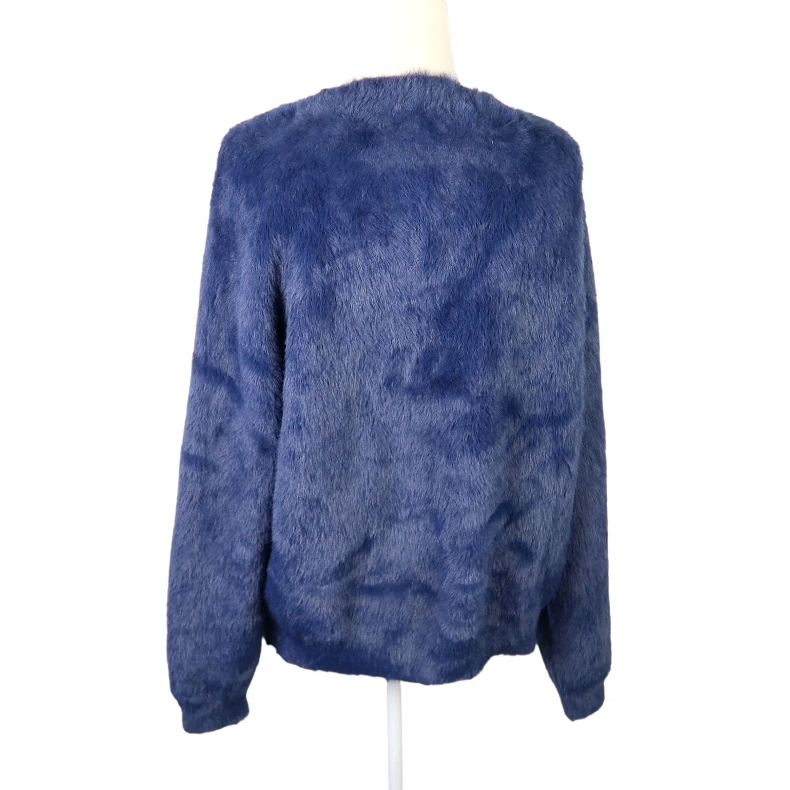 Vintage VINTAGE Navy Blue Fuzzy Faux Fur Crewneck Pullover Sweater Large Women KnIt Solid Long Sleeve Casual Size L / US 10 / IT 46 - 4 Thumbnail