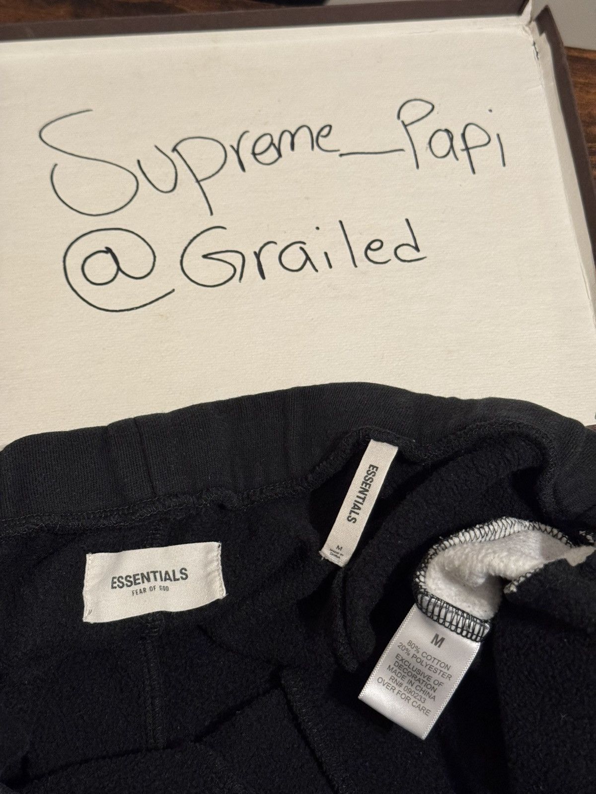 Fear of God 🔥Fear of God Essentials FW18 Stripe Sweatpants SZ Med Black Size US 33 - 9 Thumbnail