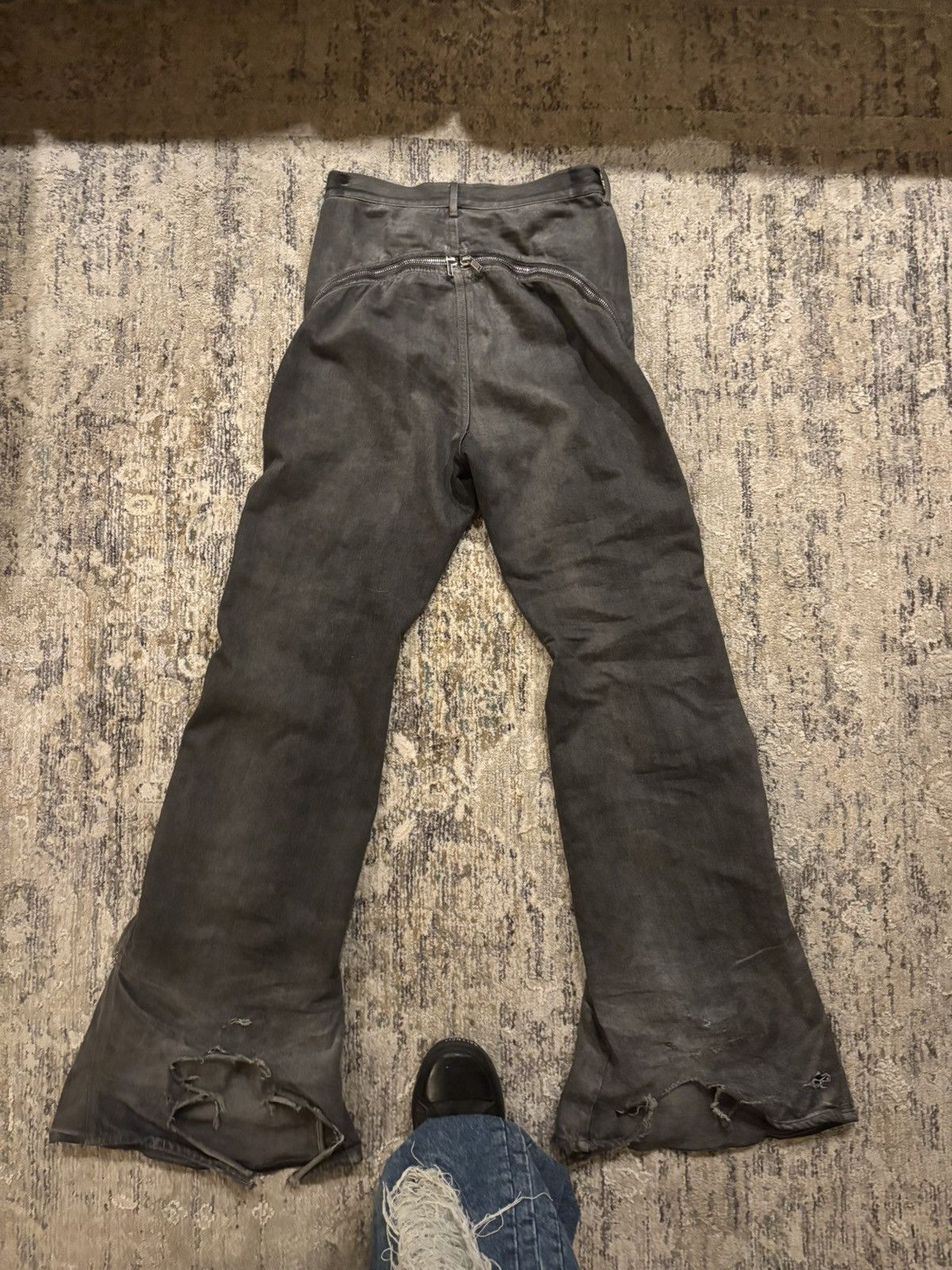 Rick Owens RICK OWENS FW22 BOLAN BANANA Size US 32 / EU 48 - 3 Thumbnail