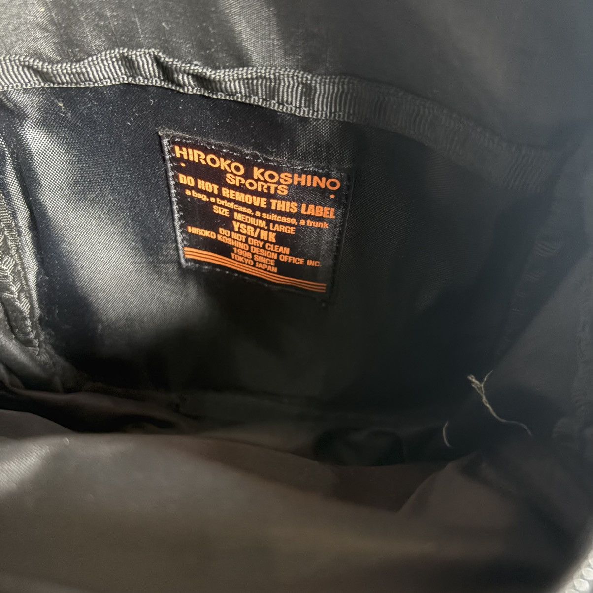 Hiroko Koshino Homme Vintage 90s Hiroko Koshino Sports Black Nylon Crossbody Bag Size ONE SIZE - 9 Thumbnail