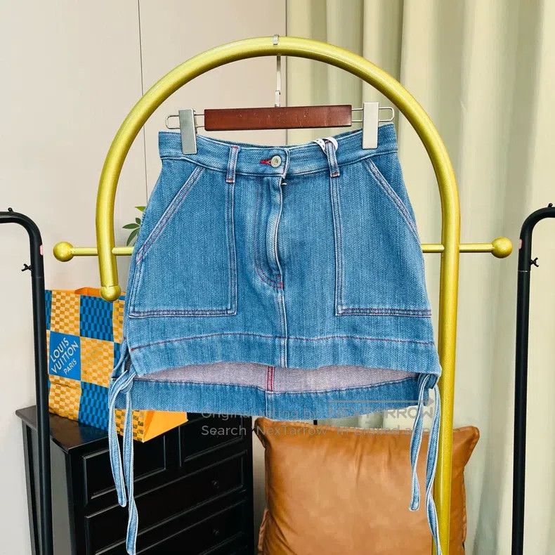 Loewe Loewe Back Leather Label Denim Skirt Size 42" / US 20 - 1 Thumbnail