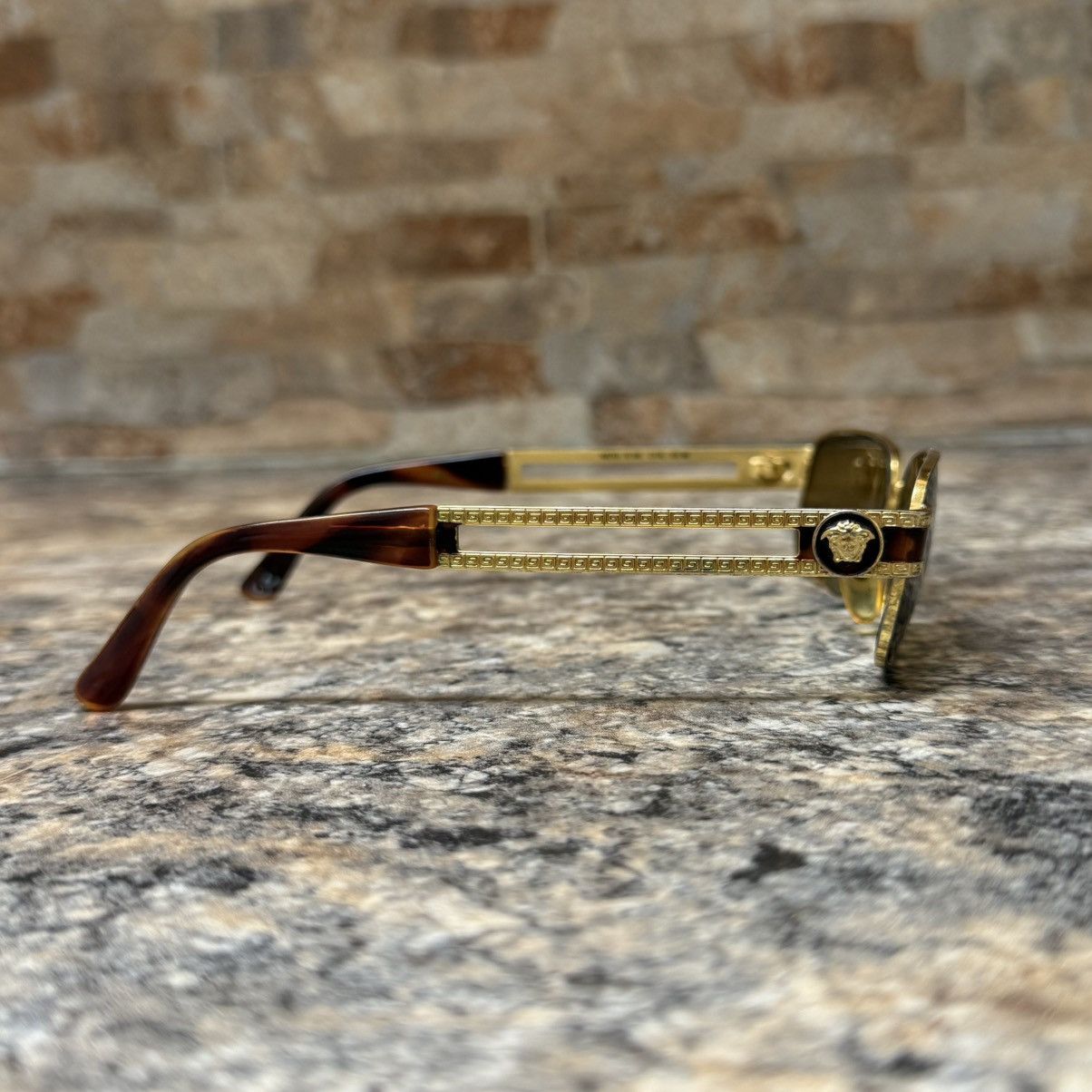 Versace Vintage Versace S 39 Gold Tortoise Shell Sunglasses 90s Size ONE SIZE - 4 Thumbnail