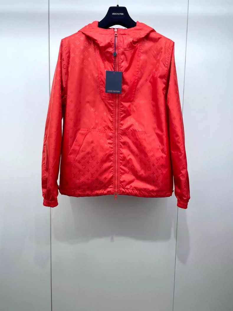 Louis Vuitton LOUIS VUITTON 24 new presbyopic reversible hooded jacket 25 Size US M / EU 48-50 / 2 - 1 Thumbnail