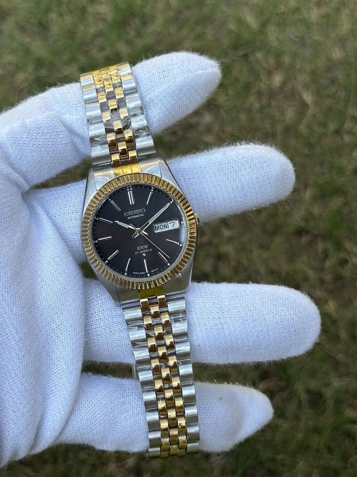 Seiko Seiko 5 DX Fluted Bezel Automatic 6309 Japanese mens Watch Size 36 - 9 Thumbnail