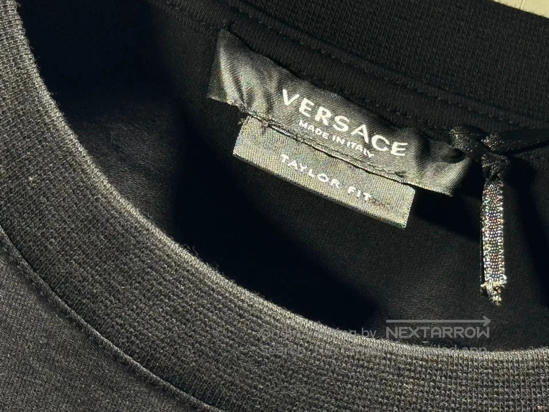 Versace Versace Men's Round Neck Long. Size US M / EU 48-50 / 2 - 2 Thumbnail
