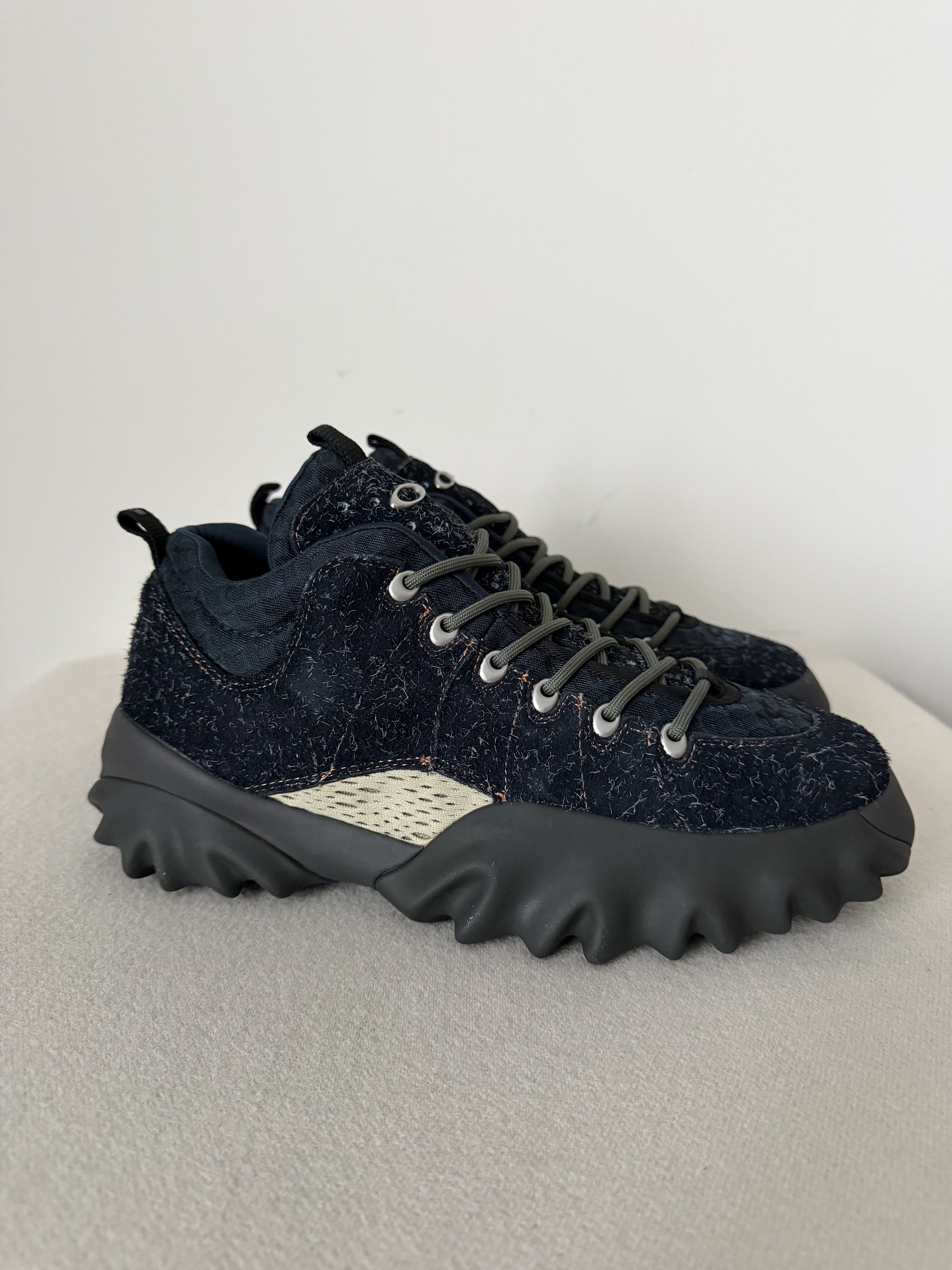 Oakley Oakley Factory Team Suede Edge Boot in Hairy Blue Graphite Size US 10 / EU 43 - 1 Thumbnail