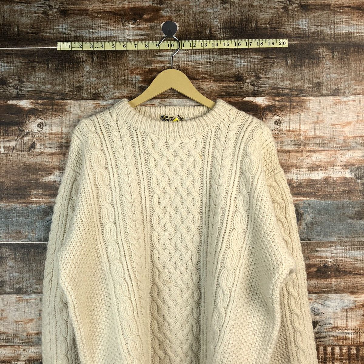 Japanese Brand Traders White Hand knit cable Knitwear #A2285 Size US L / EU 52-54 / 3 - 2 Thumbnail